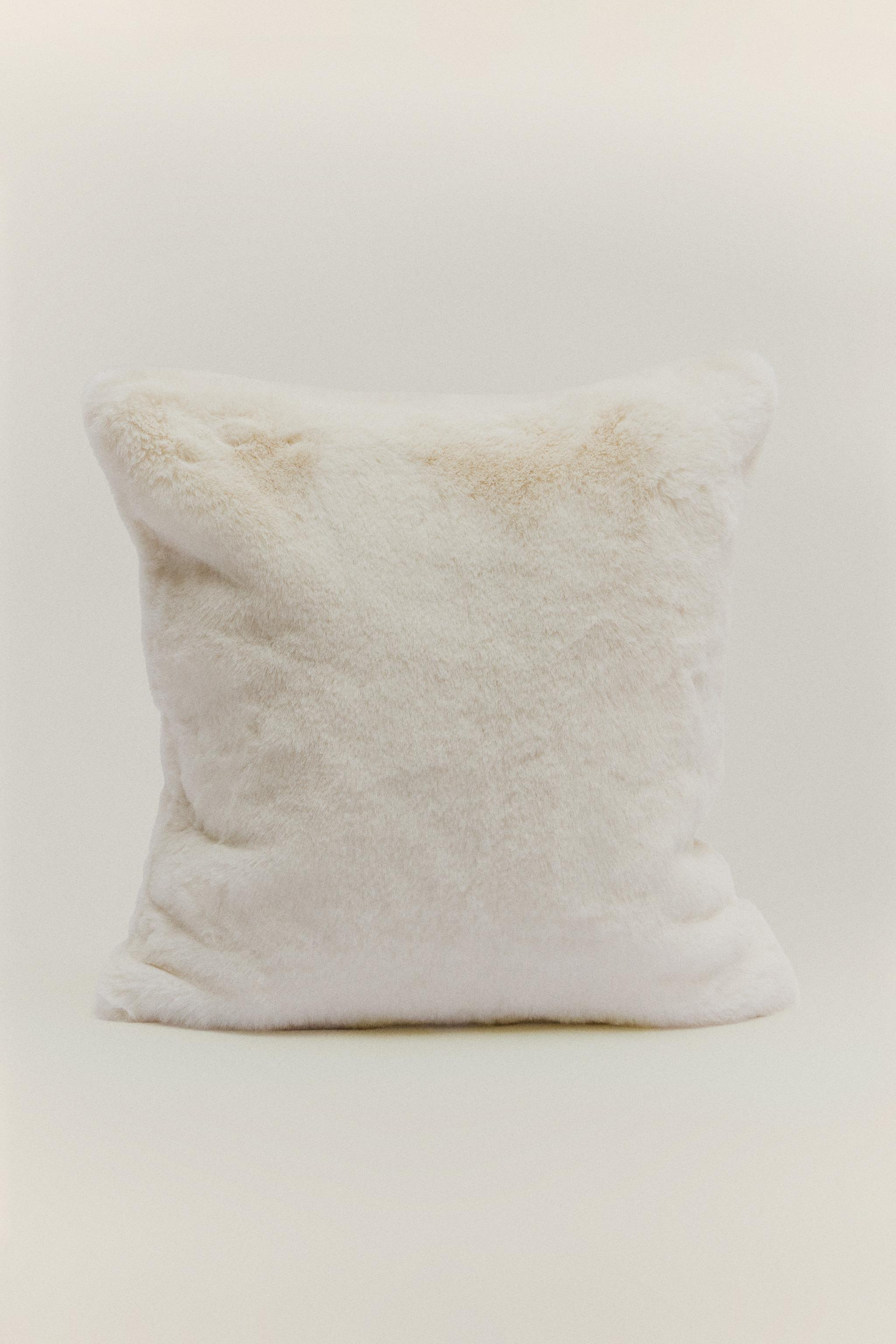 HOUSSE DE COUSSIN FOURRURE RASE
